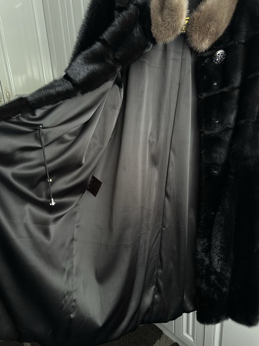 Продам норковую шубу