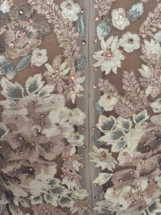 Чисто нова рокля,подходяща за всеки повод.Размер М