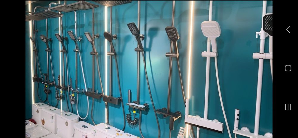 Смесители для ванных и душевых