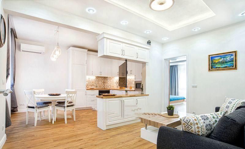 Дава се под наем Тристаен апартамент в София, Център - 90 кв.м за 1500 € - Снимка #11