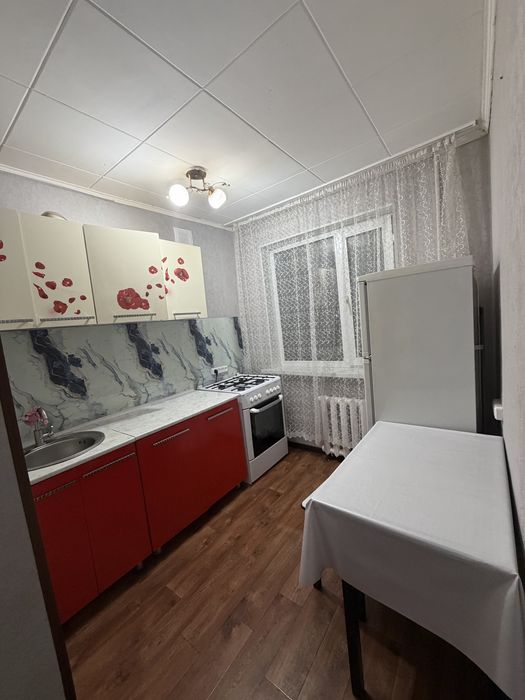 Продам 2 комнатную квартиру .