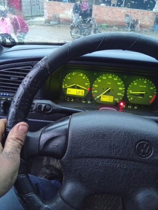 Pasat intermediar 1.9 tdi 110cai acte la zi