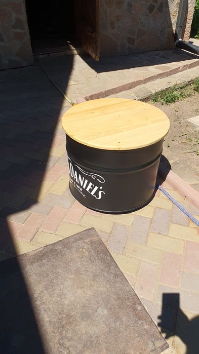 Столик дизайнерский