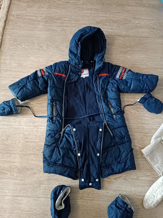 Продам детский комбинезон зимний