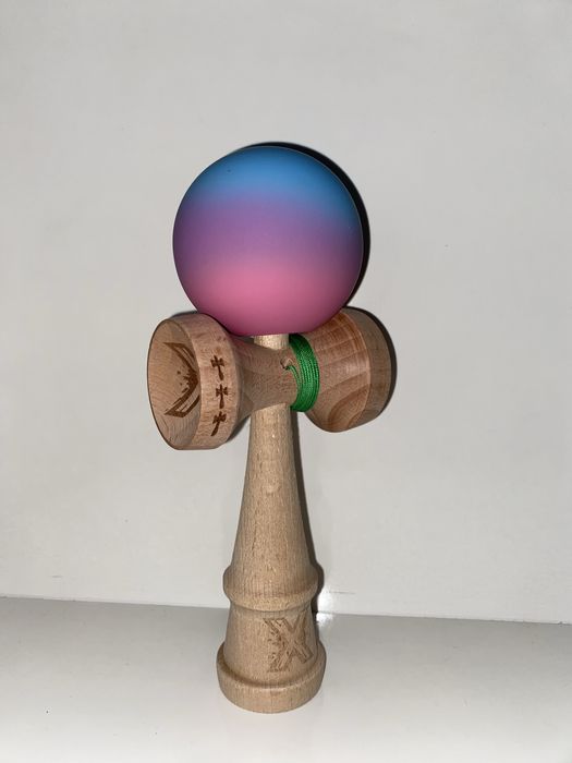 Kendama X Violet, Roz