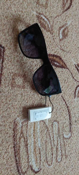 Ochelari de soare / eleganți – Stare buna