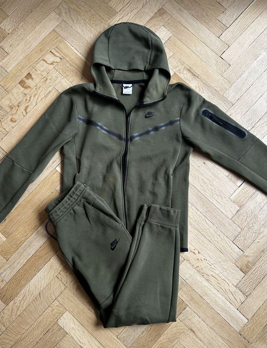 Nike tech fleece green khaki зелен анцунга Оригинален!
