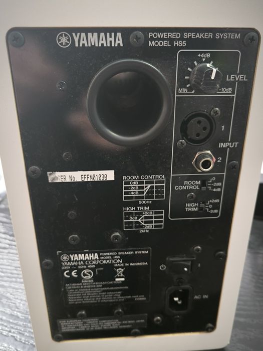 Boxa monitor studio Yamaha hs5