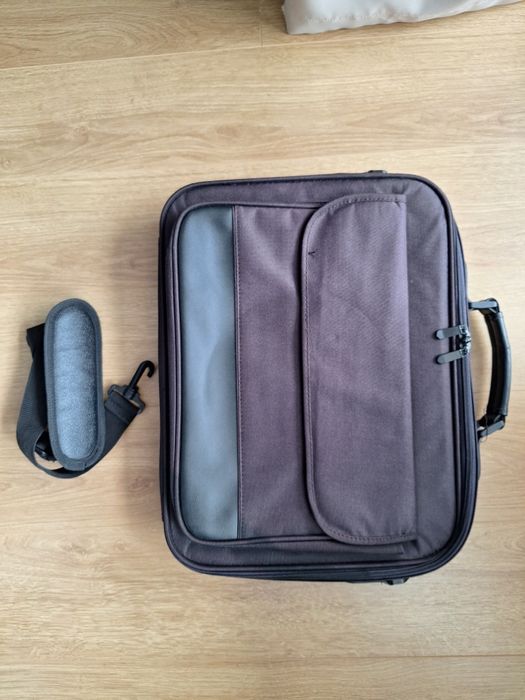 чанта за лаптоп ,нова,40Х30см