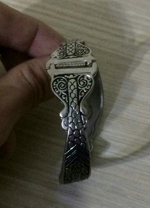 Bratara metalica veche