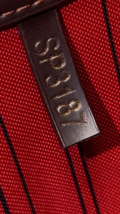 Geanta Louis Vuitton