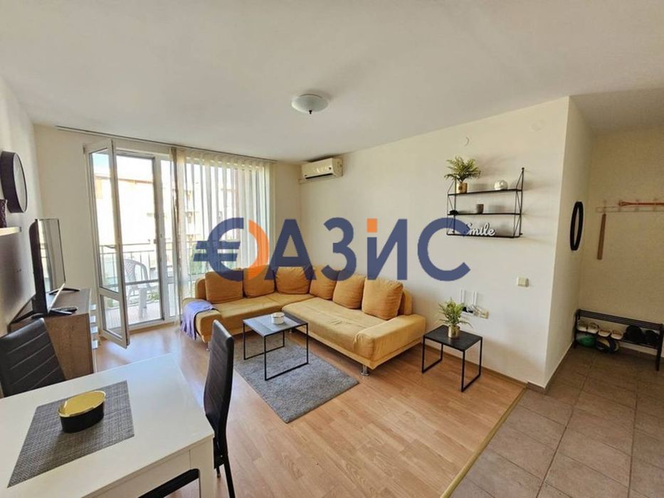 Продава се Двустаен апартамент в к.к. Слънчев бряг - 56 кв.м за 1322 €/кв.м - Снимка #3