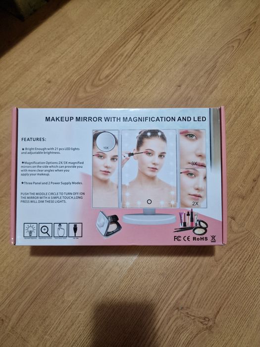 OFERTA! Vând oglindă pentru make up cu leduri încorporate nouă sigilat