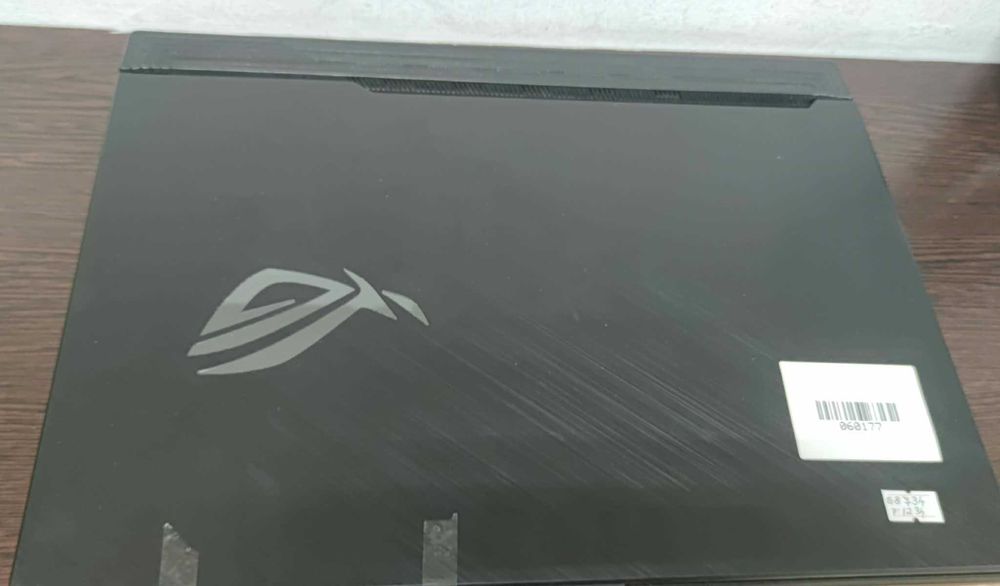 Laptop Rog Strix  G512Li (efn)