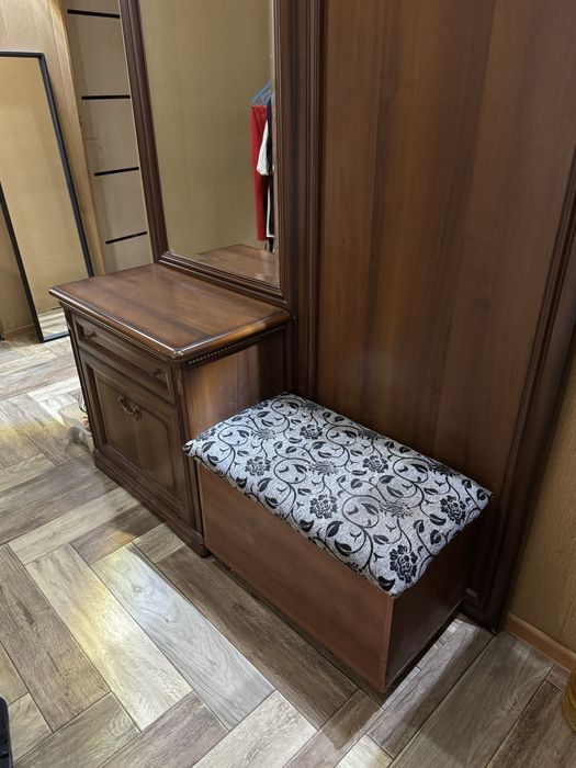 Продам набор прихожей