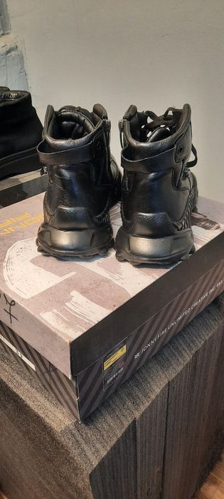 Кожаные обувь.  JONNY FIRE.