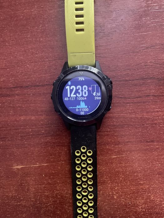 Garmin Fenix 5 Sapphire , ceas GPS sport, multe functii