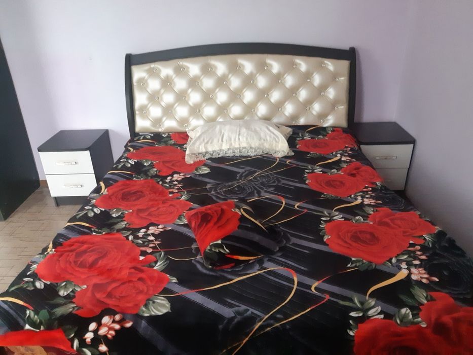 Продам гарнитур спальный