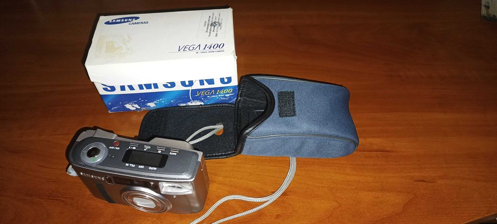 Фотоапарат Samsung Vega1400