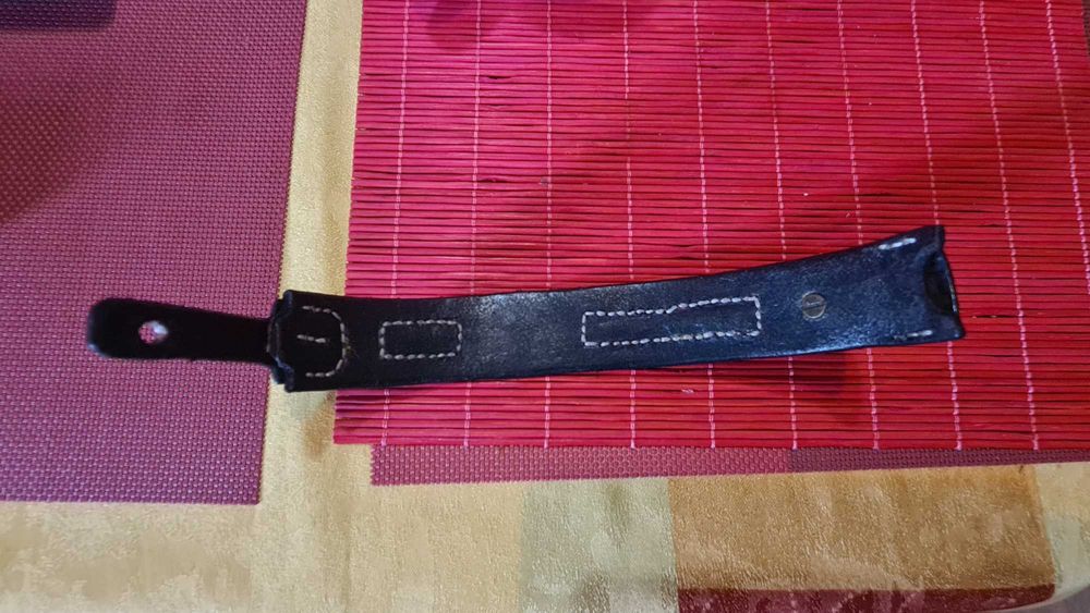 Уникална кожена гривна