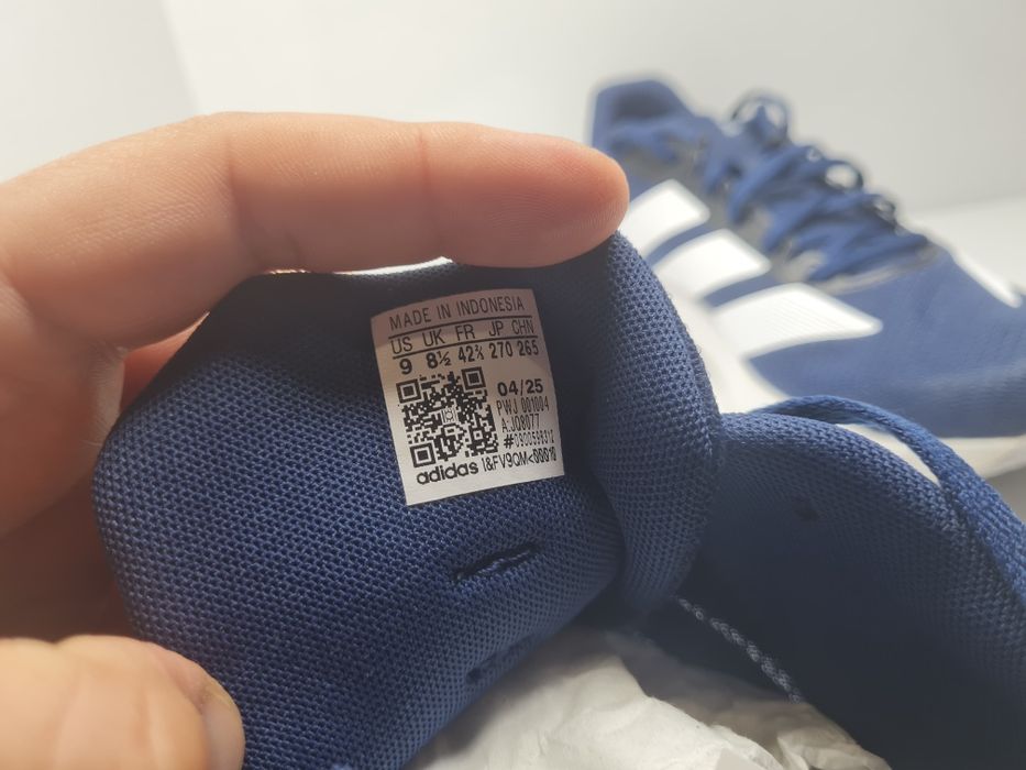 Маратонки Adidas Duramo RC2

Чисто нови с кутия.

Размер 42 2/3 стелка