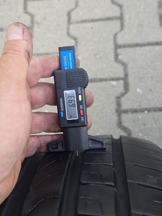 255 45 19 Pirelli 2 бр.