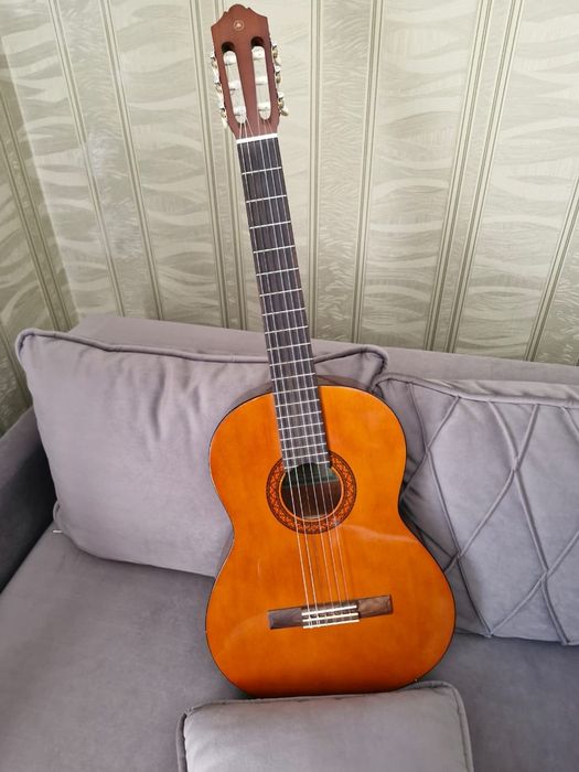 Классическая гитара Yamaha C40 Natural
