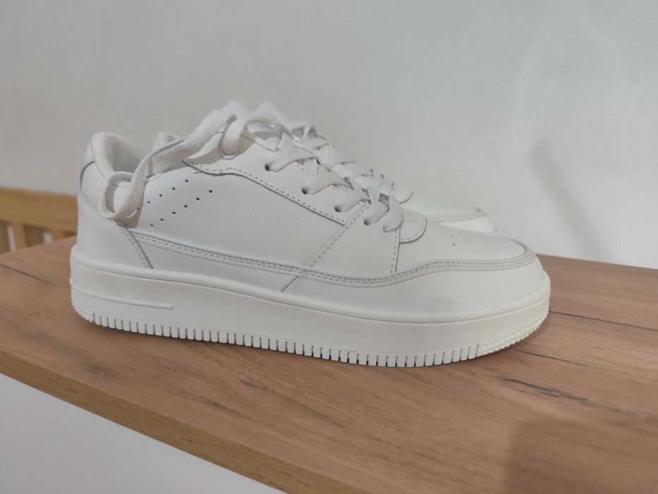 Кроссовки натуральная кожа