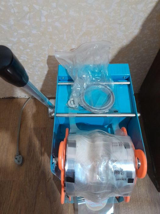 Аппарат для запайки стаканов