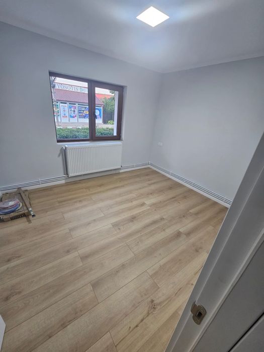 Vand apartament cu 2 camere