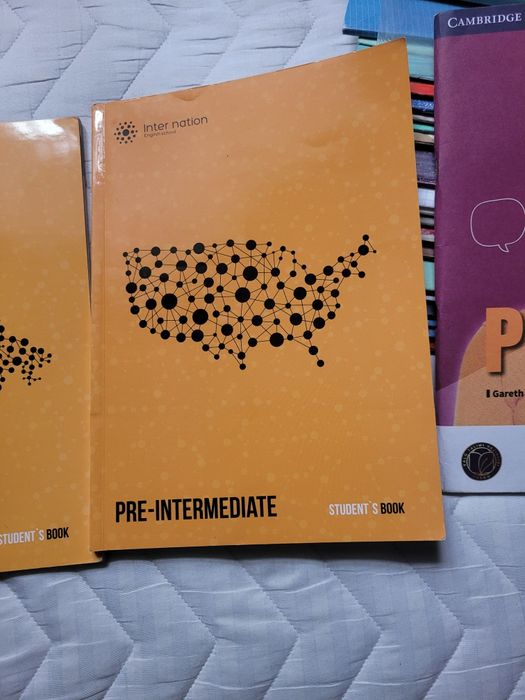 Продам книги по алгебре и английскому языку