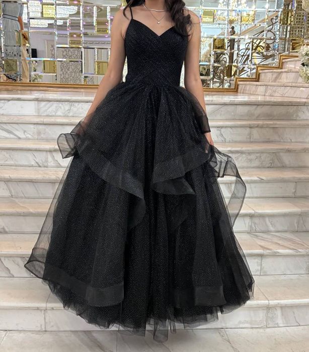 Блестящее выпускное платье