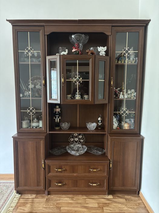 Продается Сервант