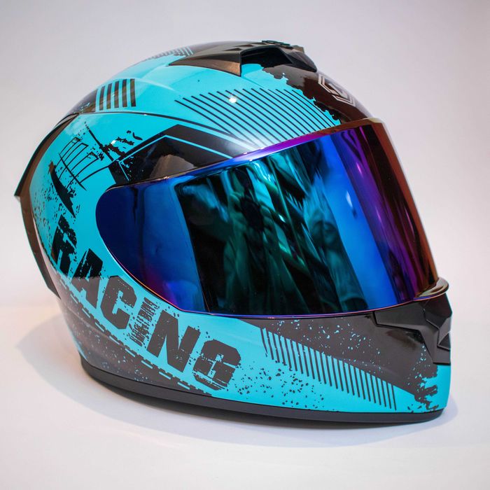 Каска за мотор пистов , скутер , ел. тротинетка др. ( Размер L 59-60 )