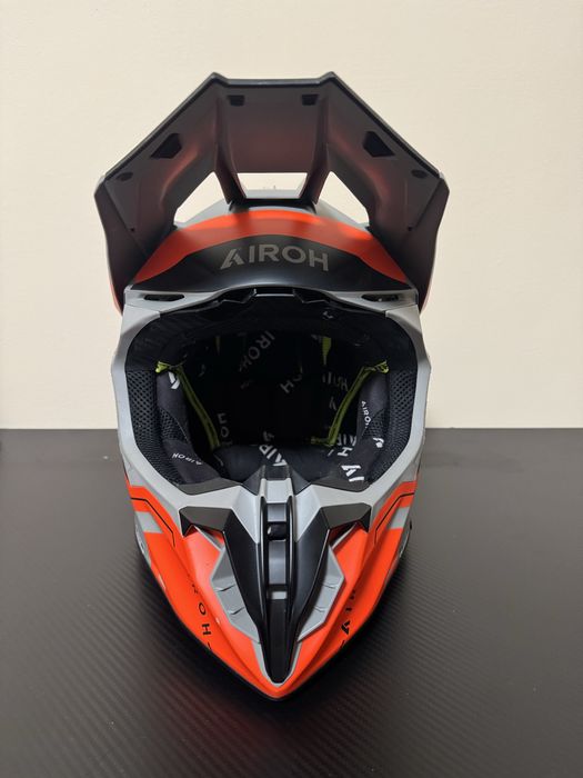 Каска Airoh Twist 3 Dizzy