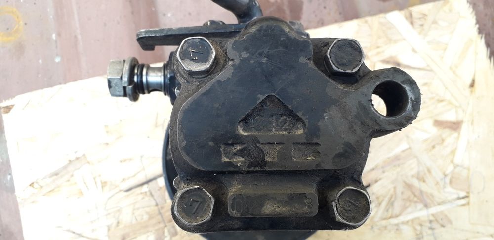 Насос гура на Митсубиси