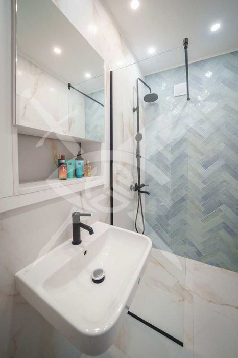 Продава се Многостаен апартамент в София, Център - 111 кв.м за 2642 €/кв.м - Снимка #15