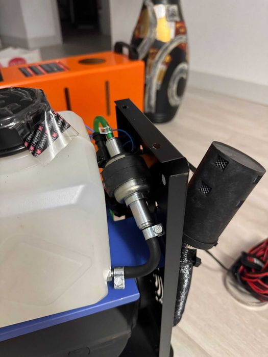 Încălzitor de aer diesel VEVOR, multifuncțional, 12V, 8KW, cu telecomandă bluetooth LCD pentru mașină și rulote
