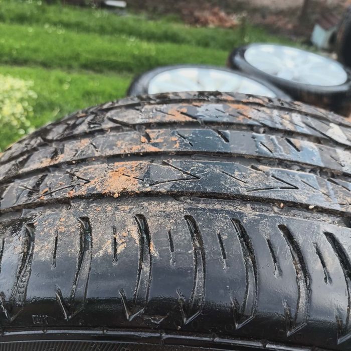 Jante+cauciucuri R17 Passat b6, stare foarte buna