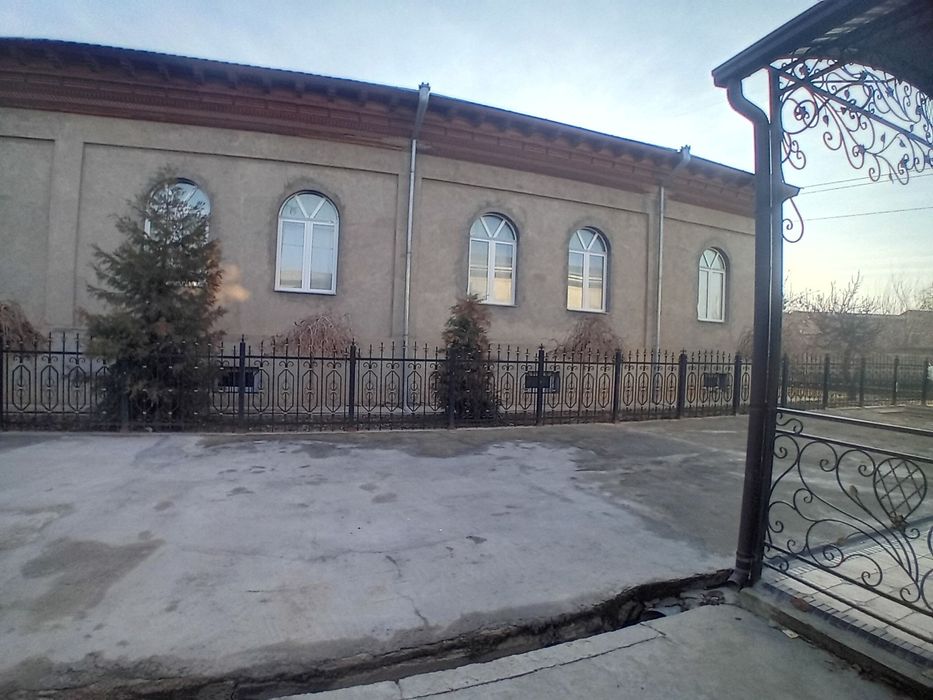 Yunsobod zenit hasanboyda uchaska sotiladi