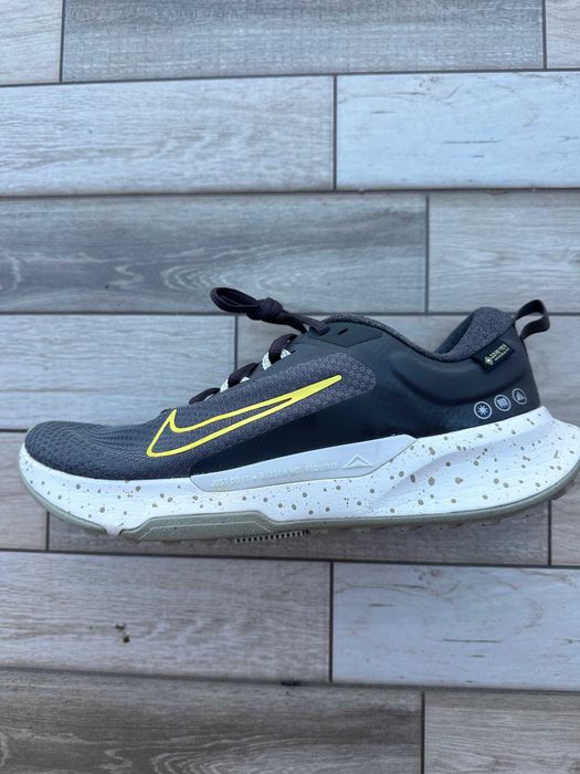 Nike Juniper Trail 2