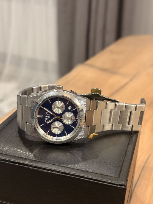 Продам часы Tissot