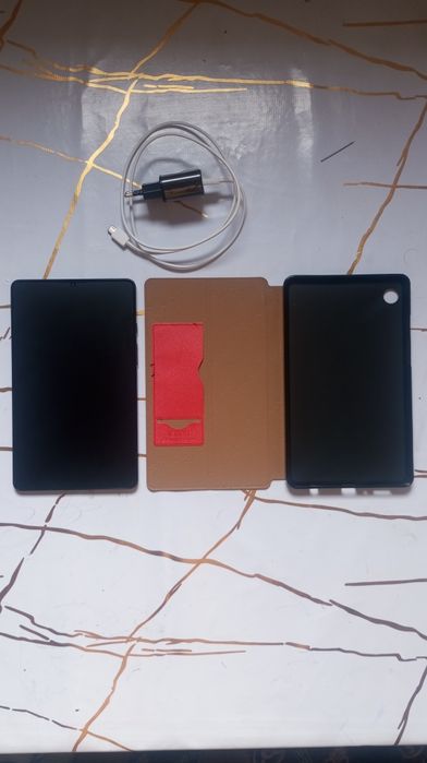 Планшет Самсунга таб а9 СОТИЛАДИ