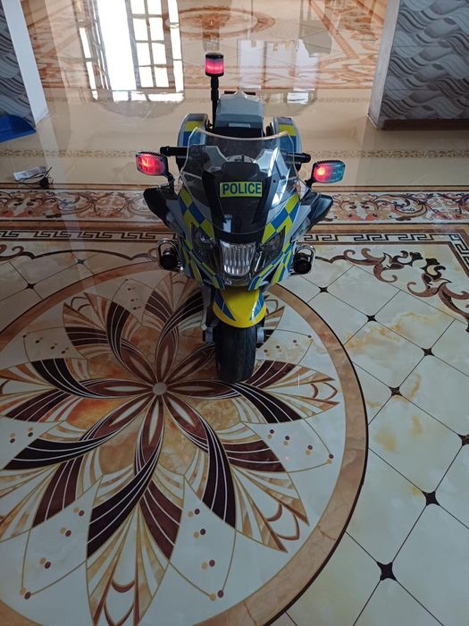 Motocicleta noua pentru copiii