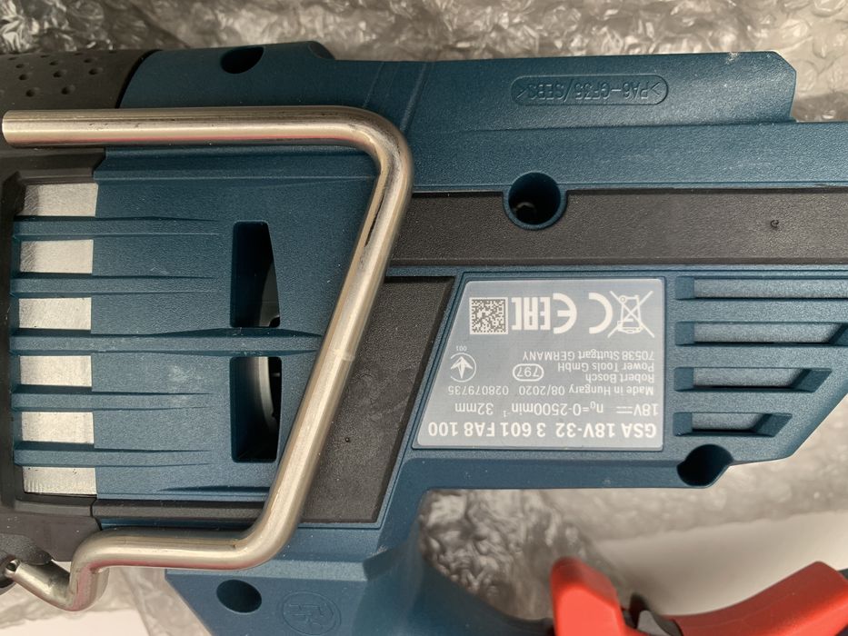 Bosch GSA 18V-32 /безчетков саблен трион/