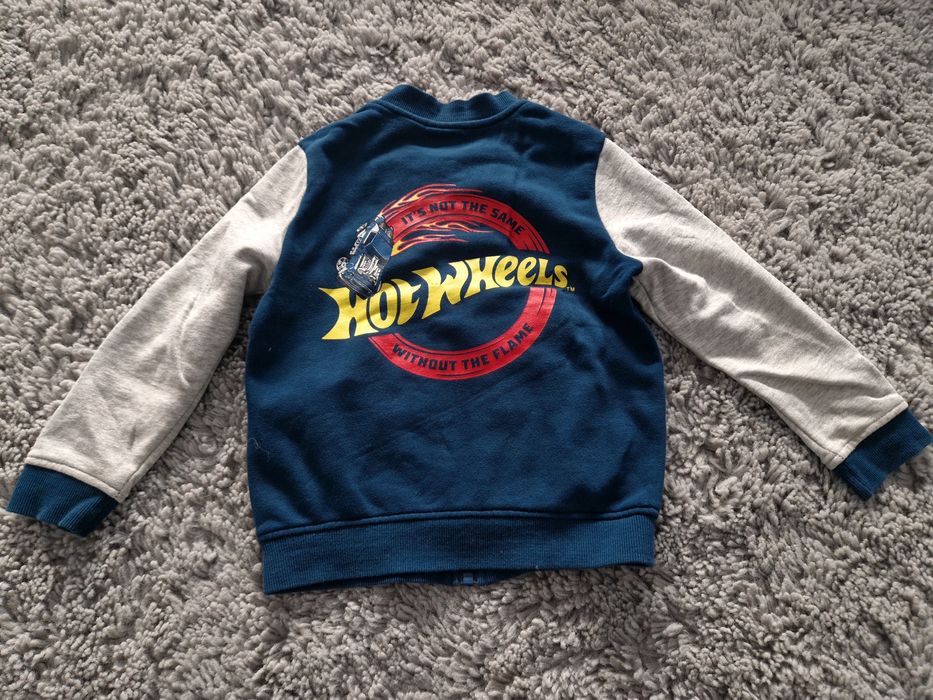 Lot bluze marimea 104 cm