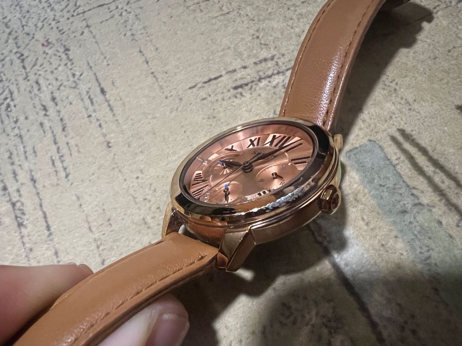 Дамски часовник Casio Sheen с камъни Сфаровски