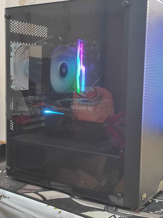 i5-12400, 24gb, rtx3060, 500gb, 650W