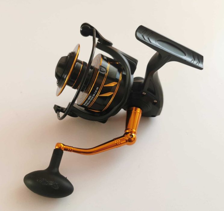 Макара за риболов на сом Osako HF9000 ,тегло 670gr, 11лагера