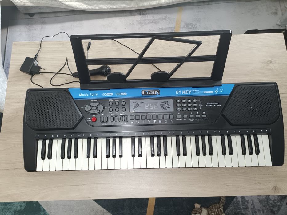 Продам Синтезатор MQ MQ6132